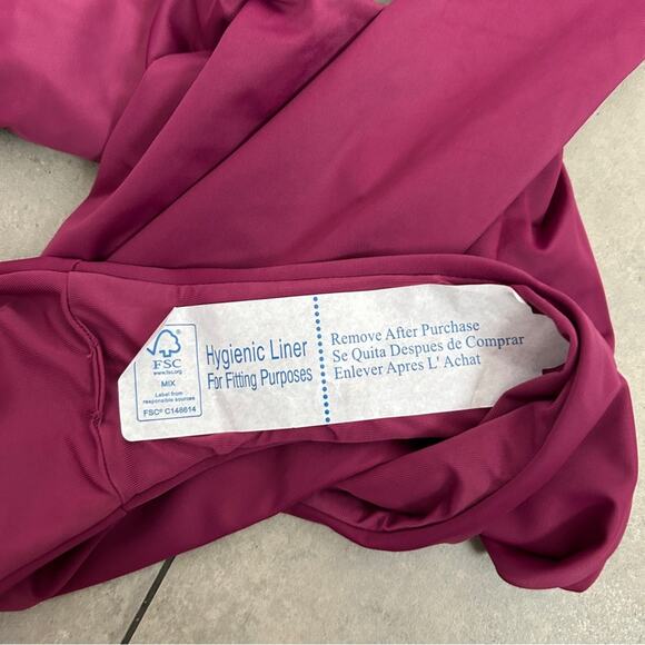 NEW Andie The Santorini one piece in PLUM size SMALL - Picture 6 of 7